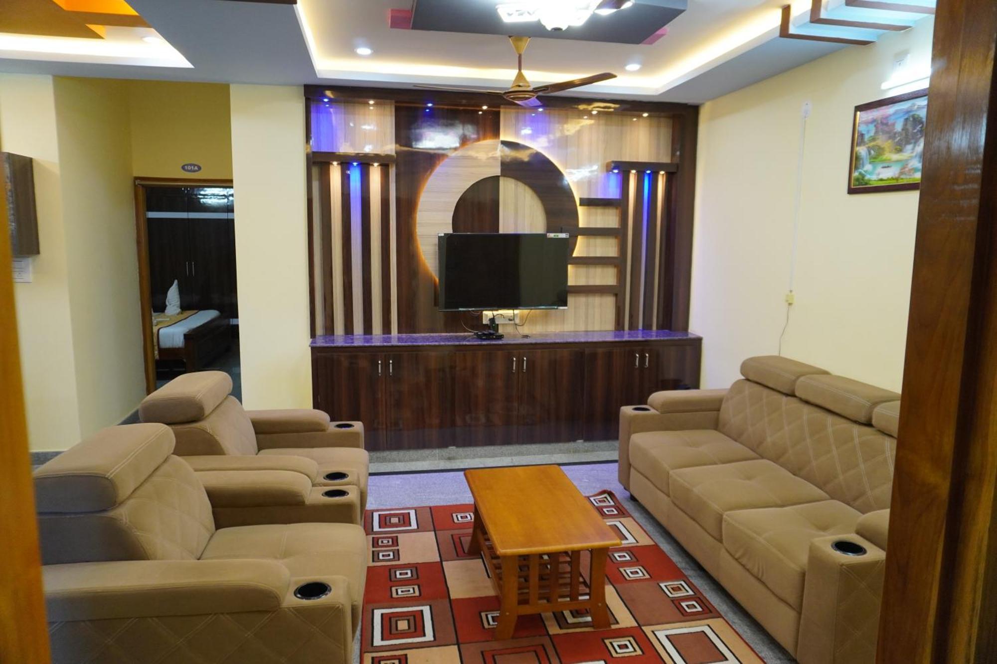 Tirumala Premium Home Stay ティルパティ エクステリア 写真