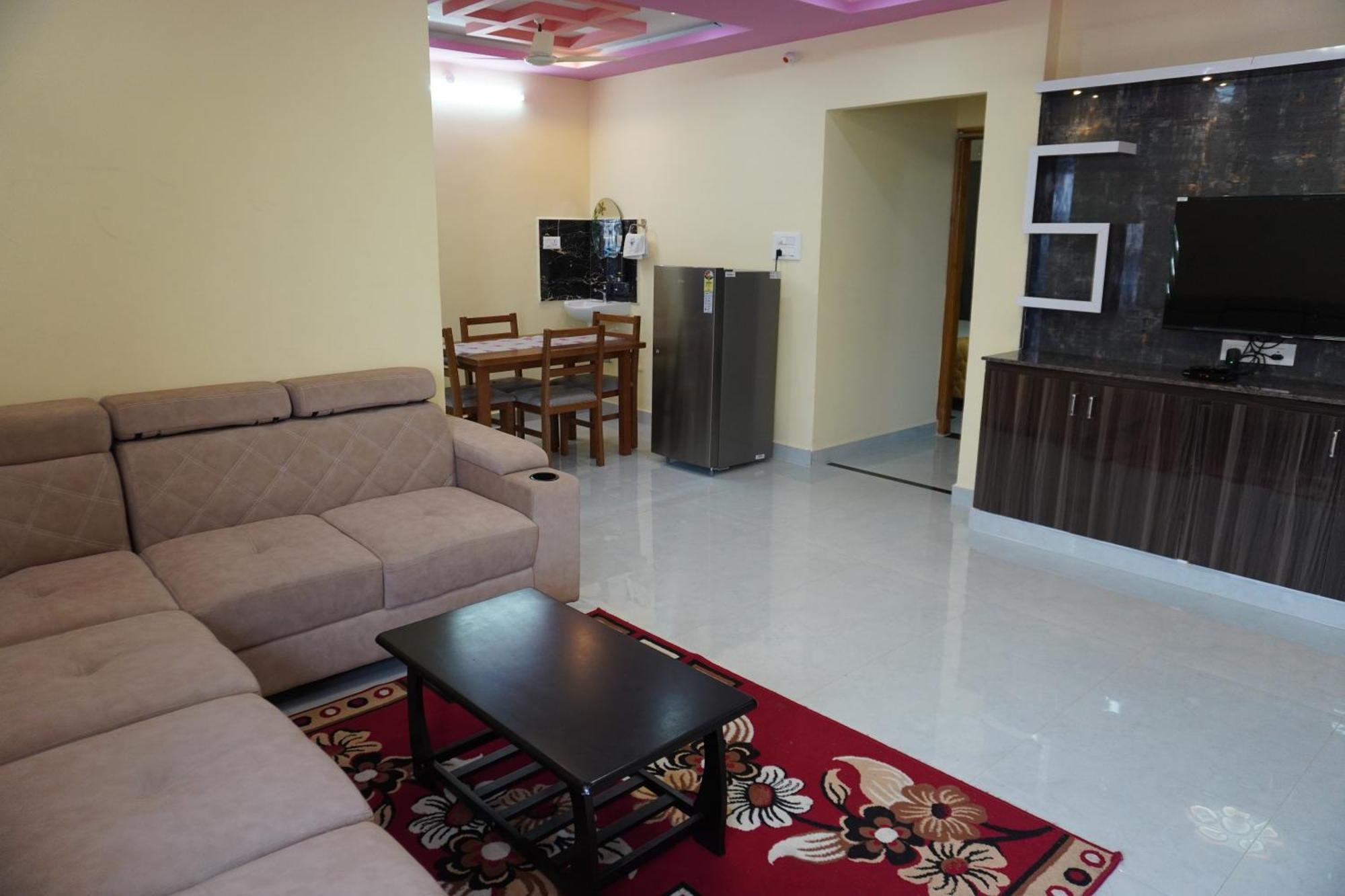 Tirumala Premium Home Stay ティルパティ エクステリア 写真